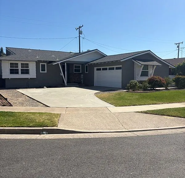 7108 Santa Ana Cir — Photo 1