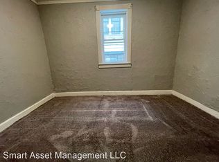 2136 S 24th St, Milwaukee, WI 53215