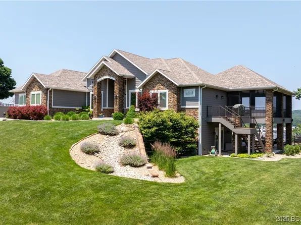 135 Lake Bluff Ln, Camdenton, MO 65020