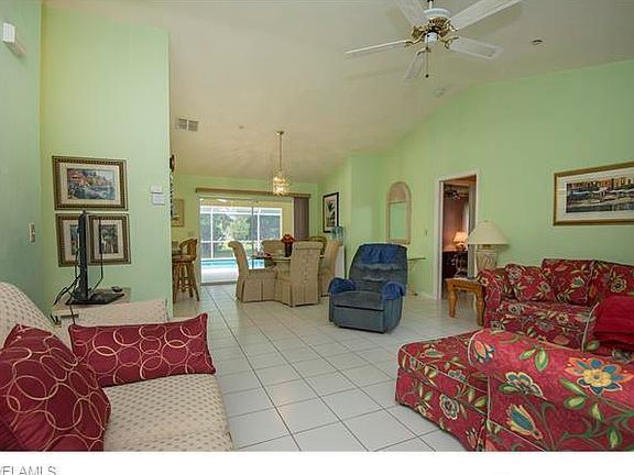 4th image of 413 Clayton Ave