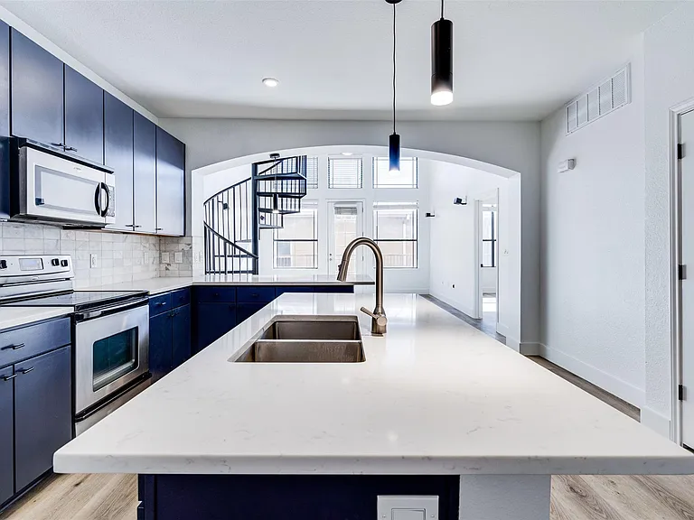 2505 San Gabriel St #600 — Photo 8