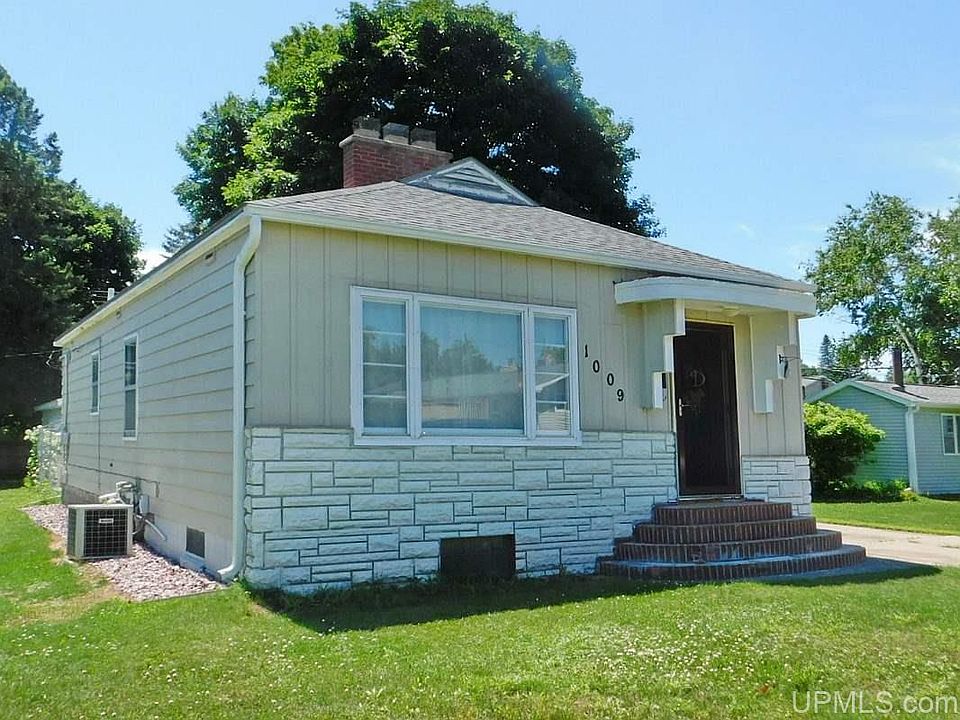 1st image of 1009 W B St
