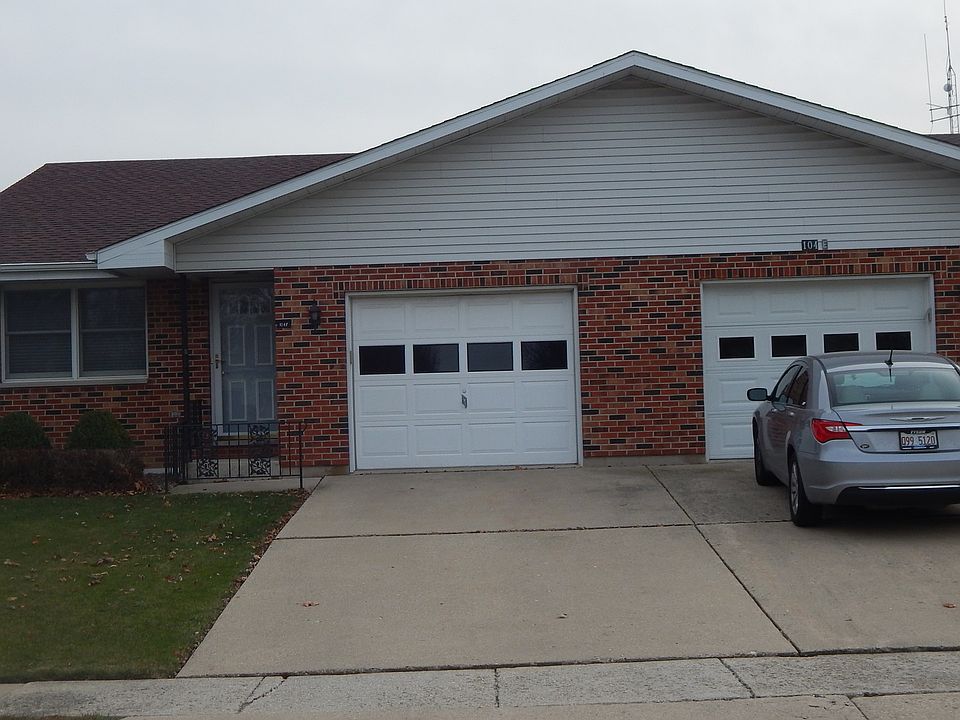 1st image of 104 N Menominee Dr Unit F