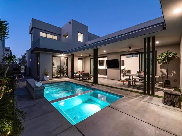 1345 Vue Pl, Palm Springs, CA 92262