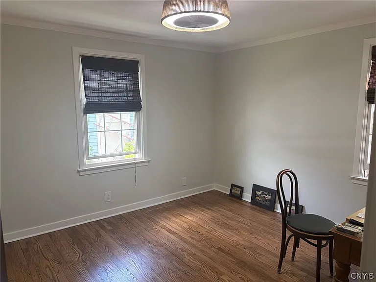 240 Ferncliff Ave — Photo 6