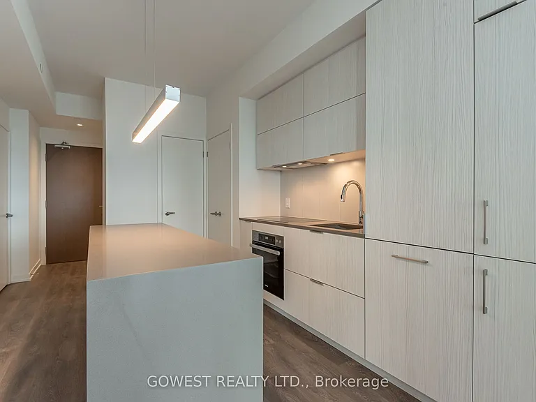 20 Richardson St #2702 — Photo 3