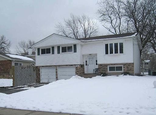 1st image of 1300 E Dawes Ave