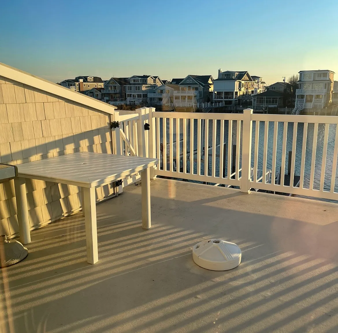 5 bed, 2120 sqft, $4,500 — Photo 2