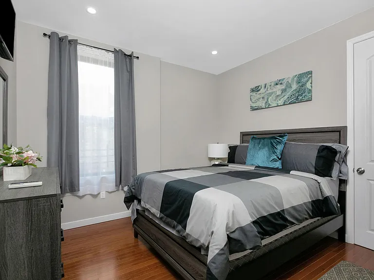 6901 Myrtle Ave #2REAR — Photo 7