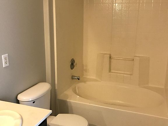 2nd image of 5710 E Tropicana Ave Unit 1083
