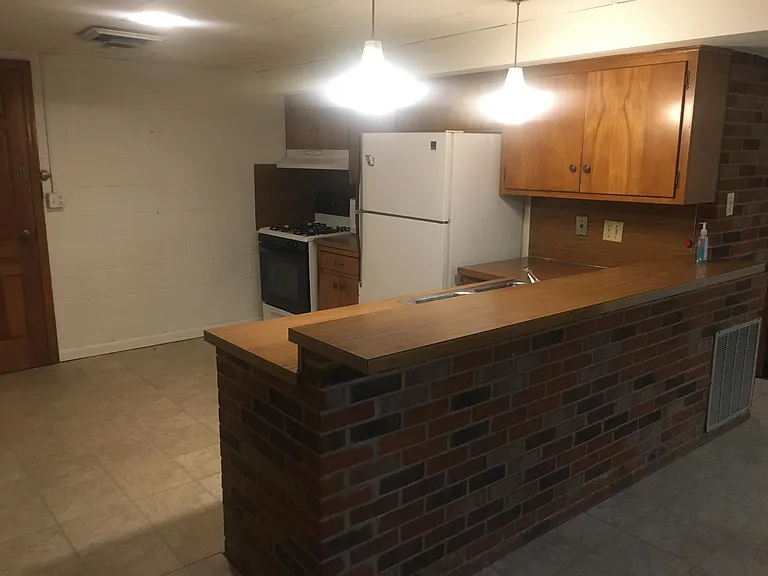 207 S Lincoln Park Dr #E — Photo 9
