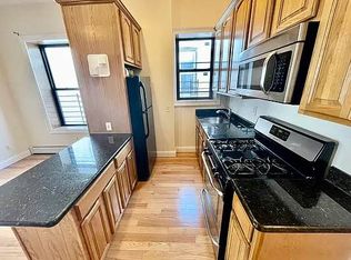 249 62nd St APT 3F, Brooklyn, NY 11220