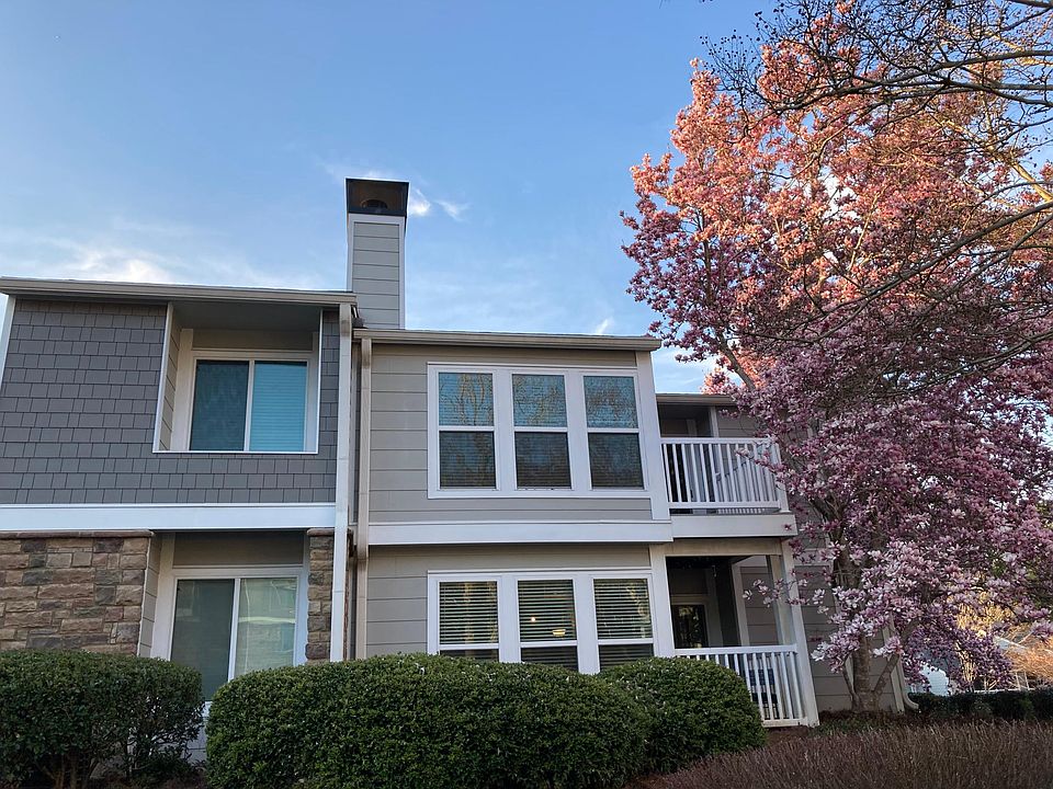 1st image of 618 Belcourt Pkwy
