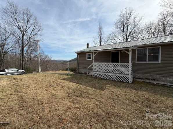 288 Willow Ln, Rosman, NC 28772