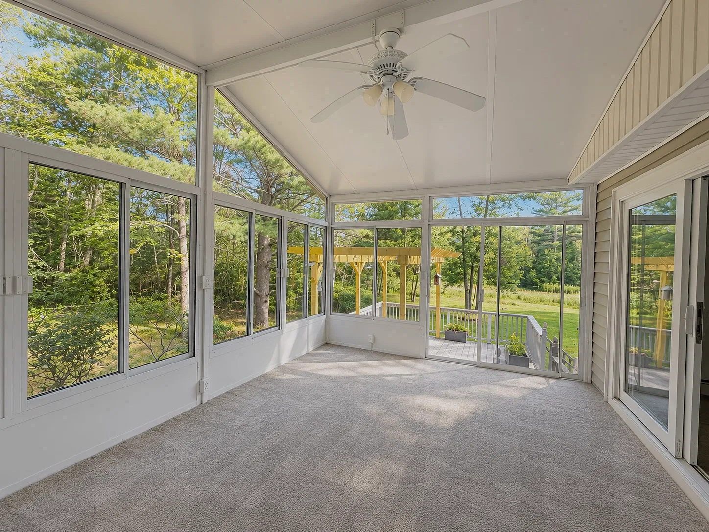 3 bed, 2.5 bath, 1650 sqft, $3,545 — Photo 3