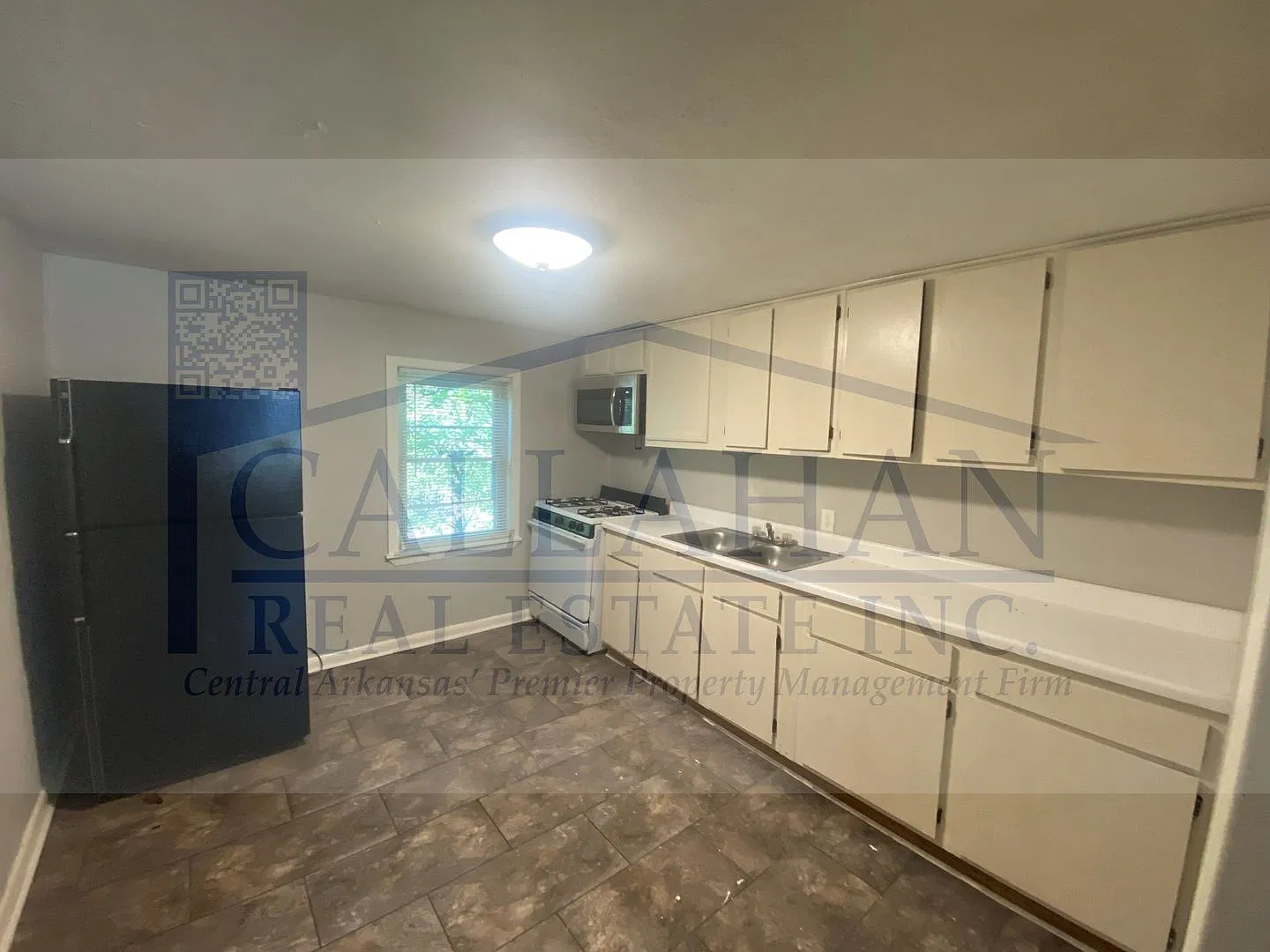 NLR 2 bedroom Apartment — Photo 3
