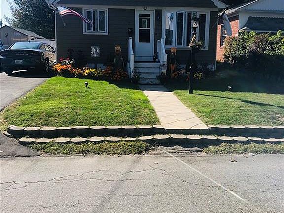3rd image of 26 Locust Ave