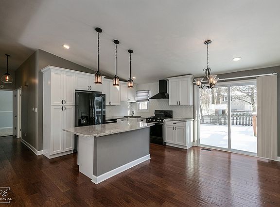 3rd image of 97 Newton Ave