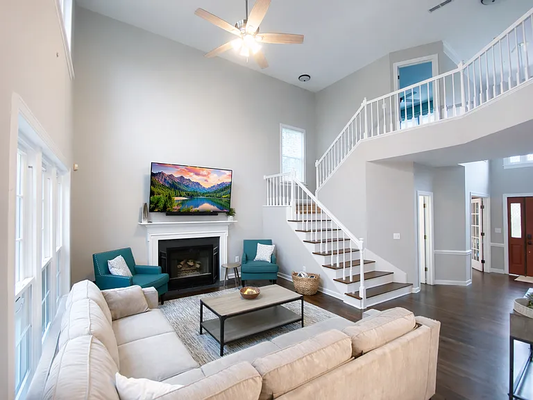 10315 Rougemont Ln — Photo 2
