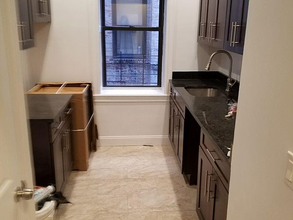 2nd image of 502 Van Cortlandt Park Ave #1ST