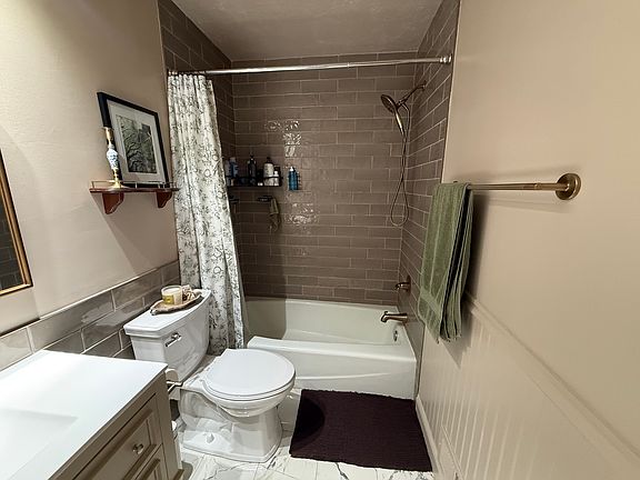 5th image of 12916 Pilgrim Ln N #12916