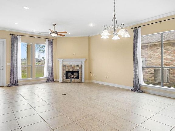 5th image of 125 Cross Creek Dr #B