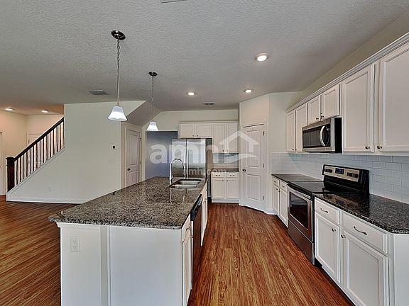 3rd image of 3154 Creek Village Ln