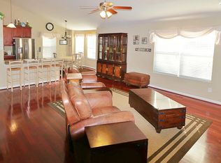 1448 Woodside Dr, Florence, KY 41042