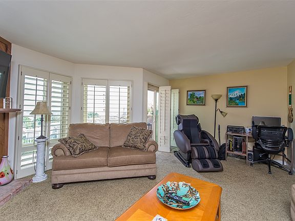 4th image of 342 Travelodge Dr