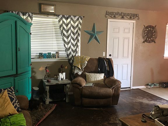 2nd image of 2106 Mary Ave