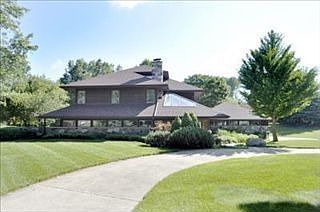 2nd image of 107 Old Wentworth Pl