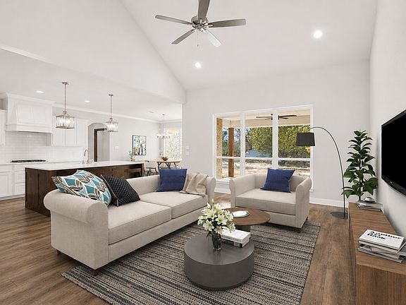4th image of 1045 Churchill Ln