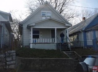 6105 E 8th St, Kansas City, MO 64125