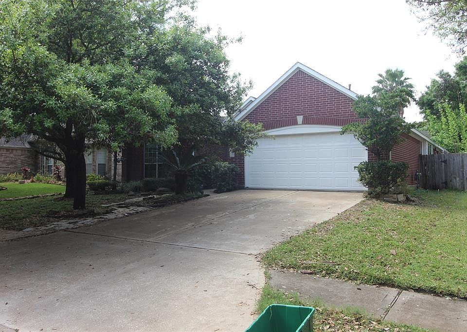 1st image of 12122 Canyon Mills Dr