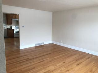 7566 S 75th St, Franklin, WI 53132