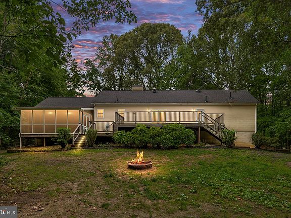 2nd image of 9563 Mohawk Dr