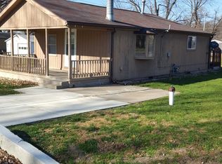3613 40th Ave, Moline, IL 61265