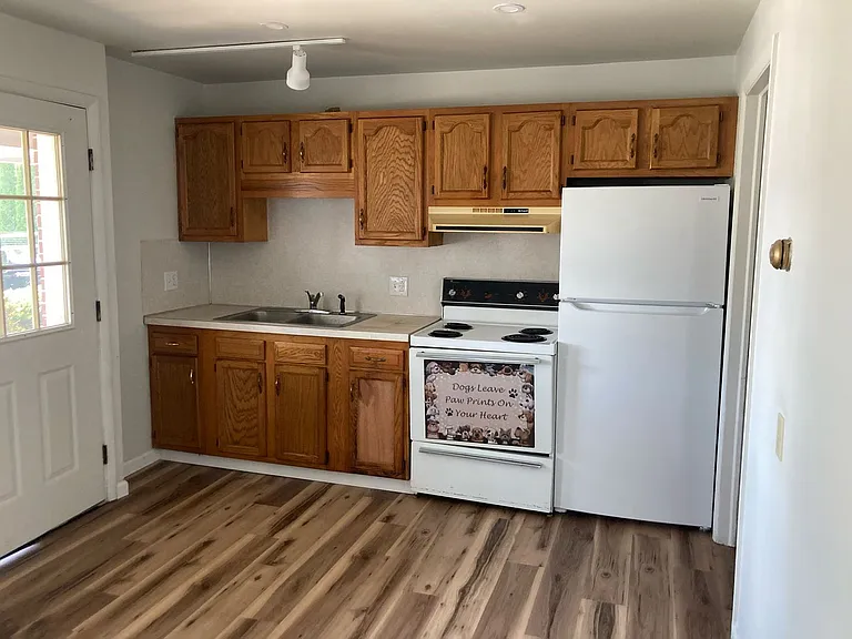 730 Main St — Photo 4
