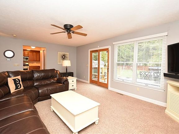 2nd image of 36048 Wyndemere Way