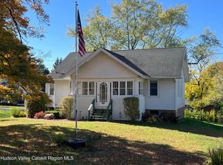 9 Boltwood Ave, Castleton, NY 12033