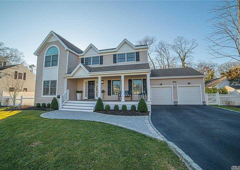 1st image of 329 Woodland Dr