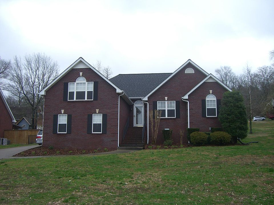 1st image of 415 Williamsport Dr