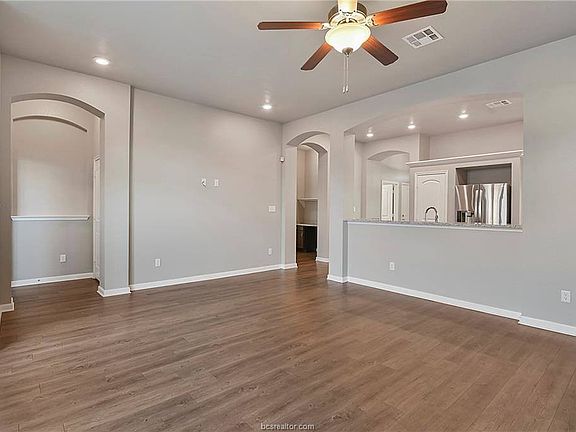 5th image of 2025 Polmont Dr