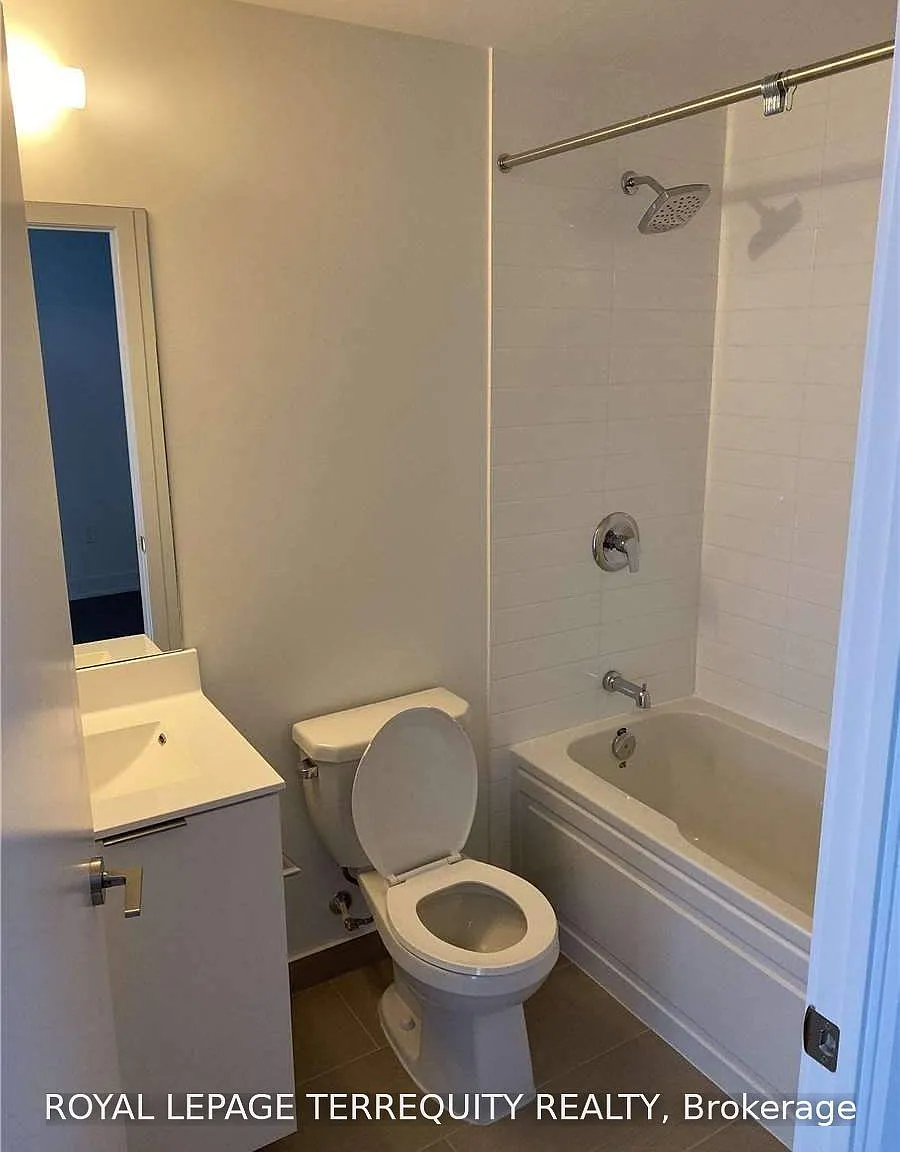 2 bed, $3,200 — Photo 4