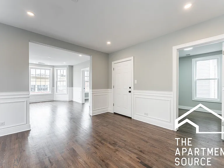 1923 N Pulaski Rd #2 — Photo 8