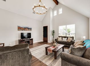 109 Vaughn Meadows Dr, Tom Bean, TX 75489