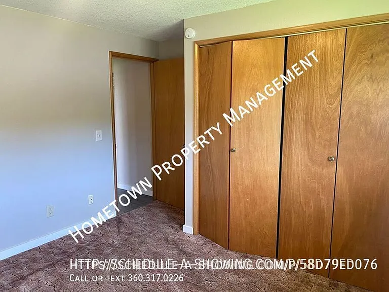 1356 Park Ave E #1 — Photo 11