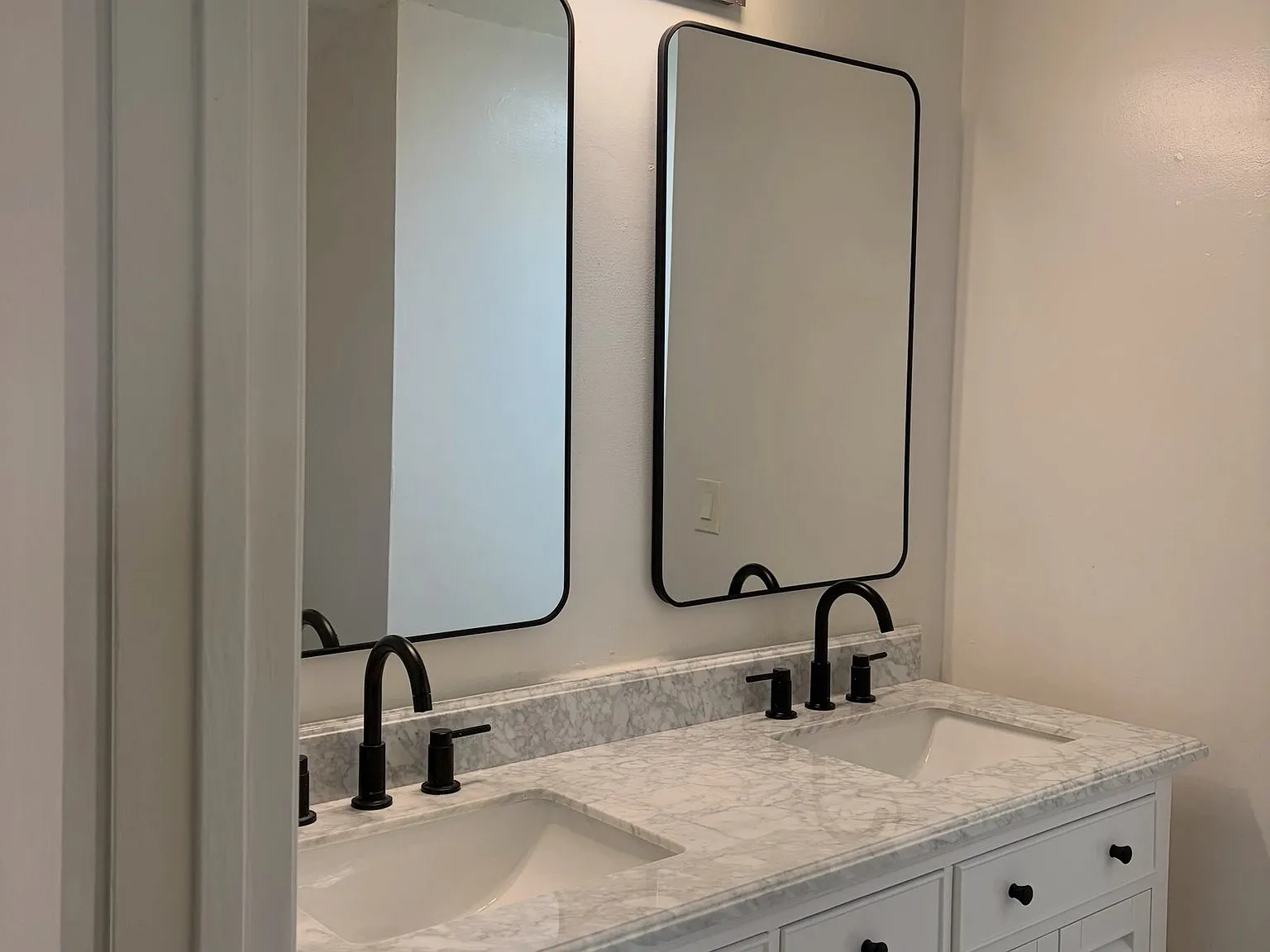 Renovated 3BR/1.5BA Sunnyvale Home - In-Unit Laundry & Parking — Photo 2