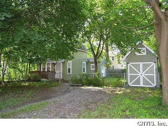 2nd image of 127 Bradford St