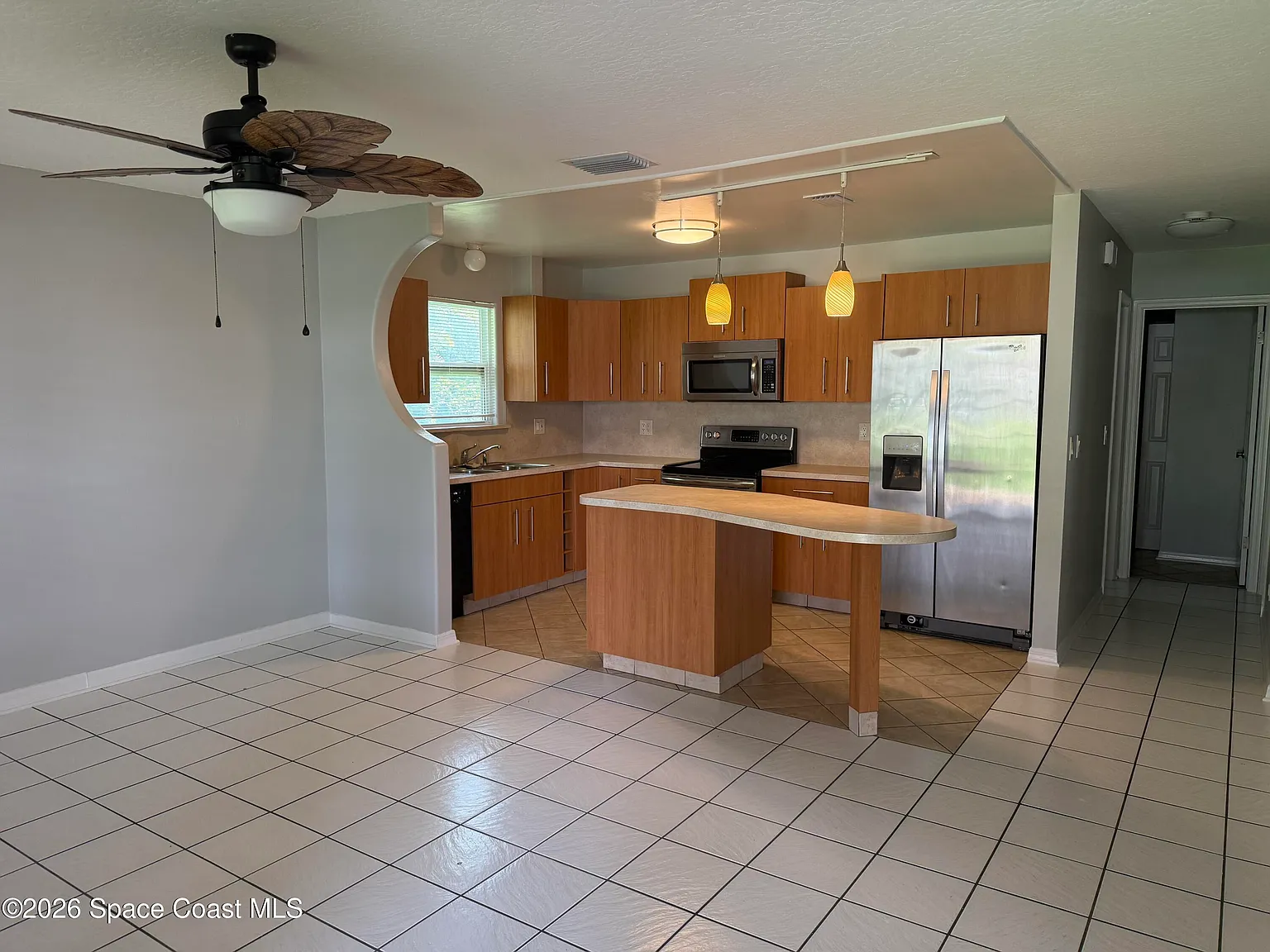 2 bed, 2.0 bath, 977 sqft, $1,650 — Photo 4